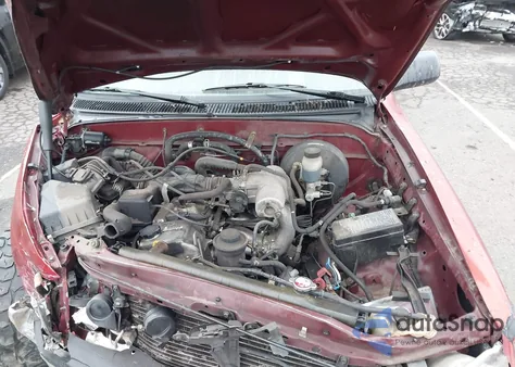 2002 Toyota Tacoma z USA, uszkodzony, nr VIN 5TEVL52NX2Z091722